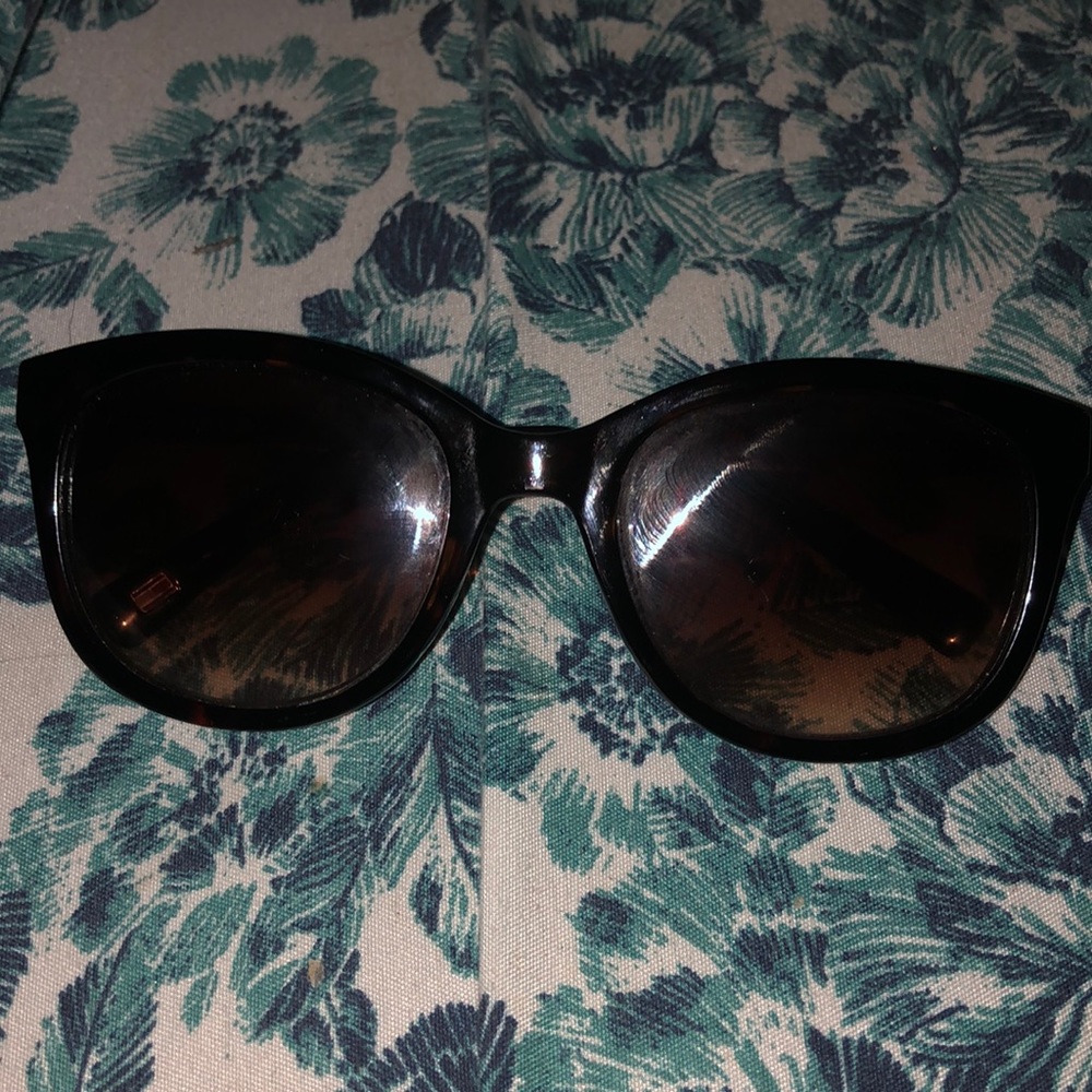 Tommy Hilfiger Sunglasses